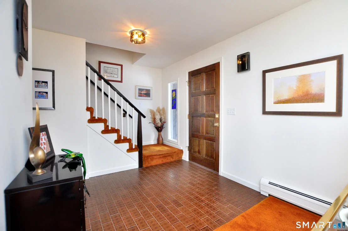 Photo of 15 Winhart Drive