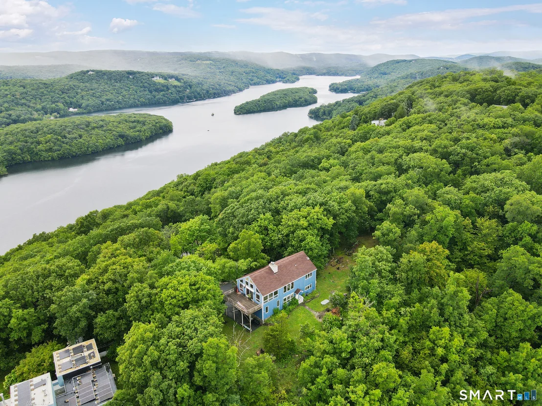 Photo of 33 Skyline Drive