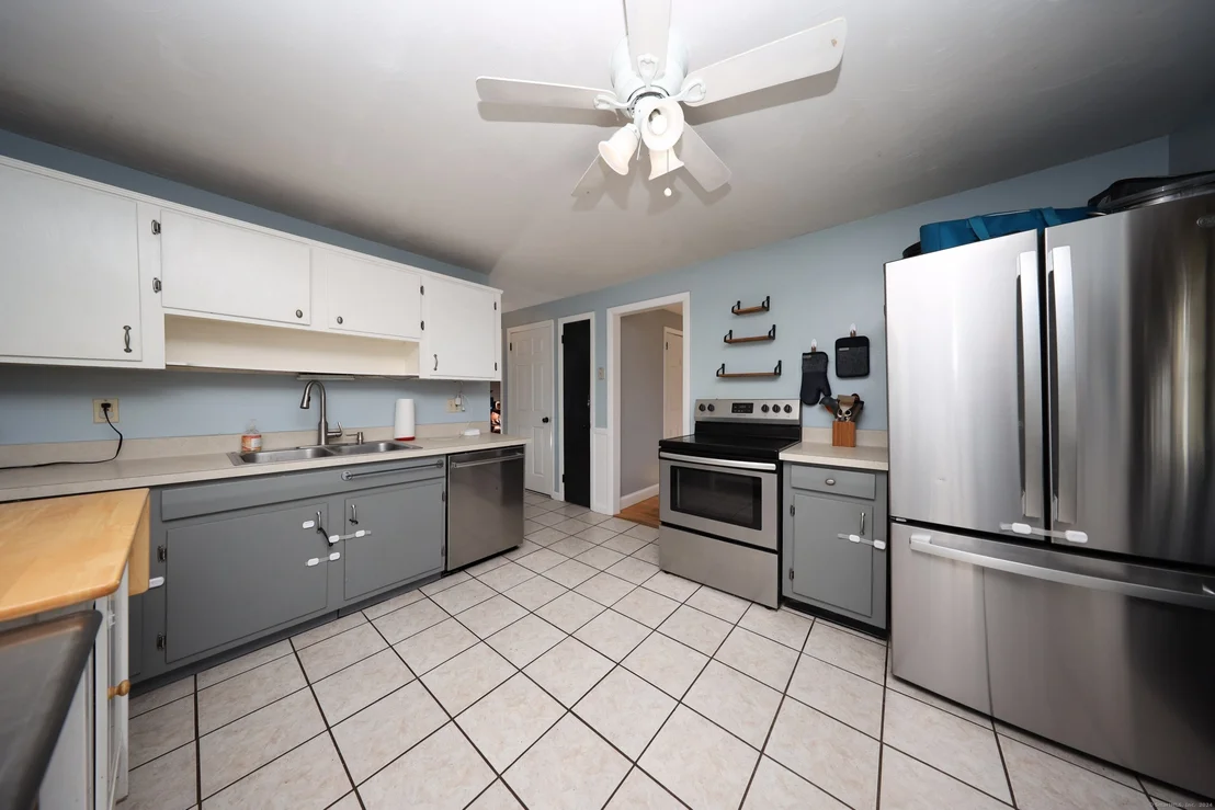 Photo of 39 Laura Drive