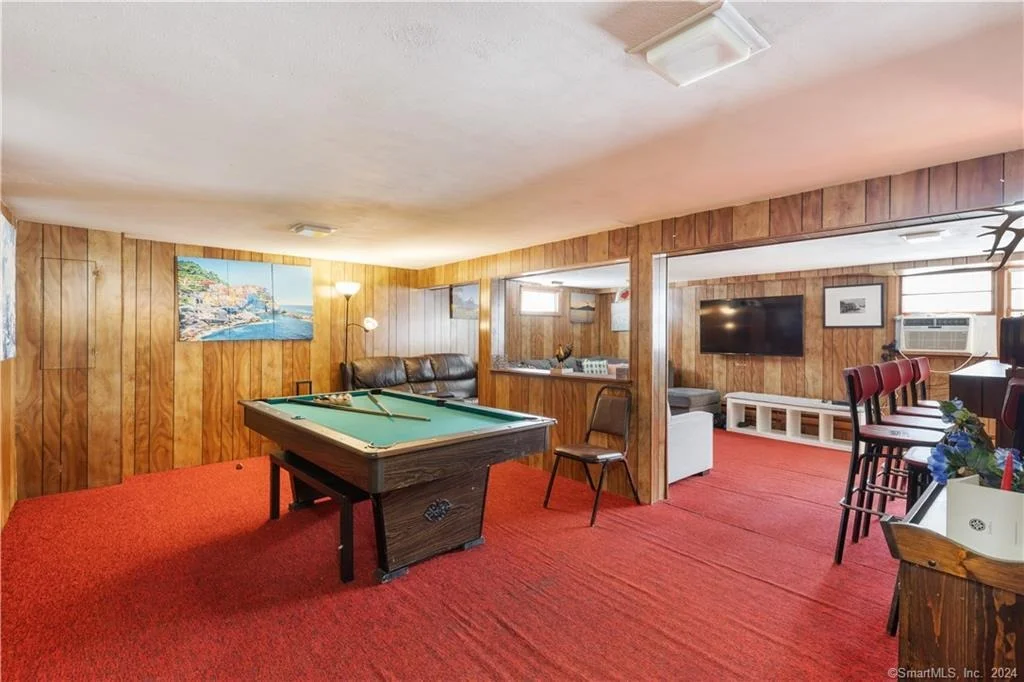 Photo of 498 Scott Road