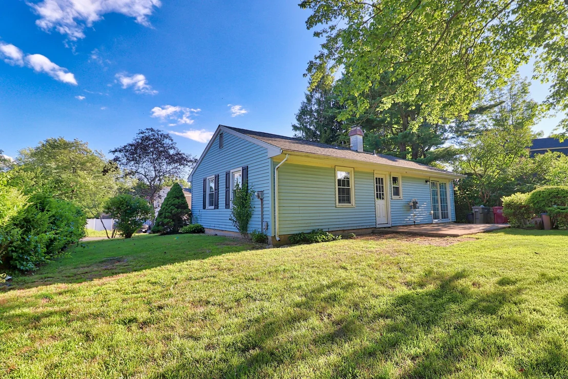 Photo of 10 Fox Run Road