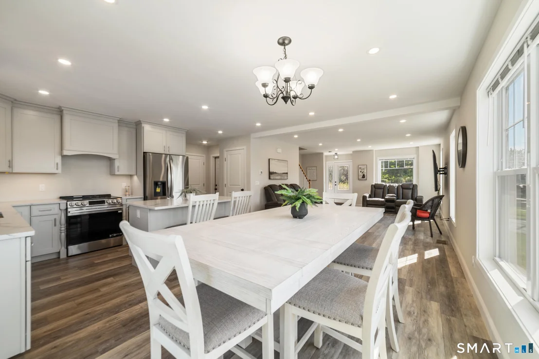 Photo of 85 Vanderbilt Road