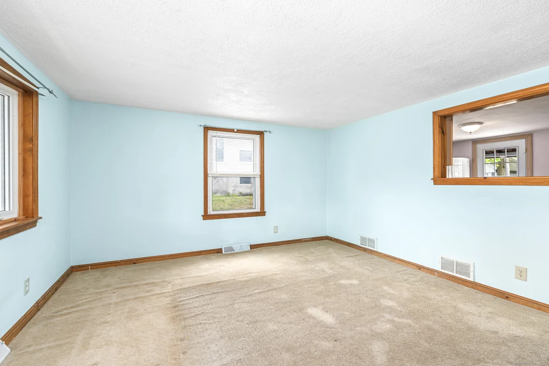 Photo of 14 Grant Avenue