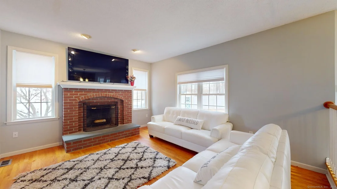 Photo of 19 High Ledge Circle
