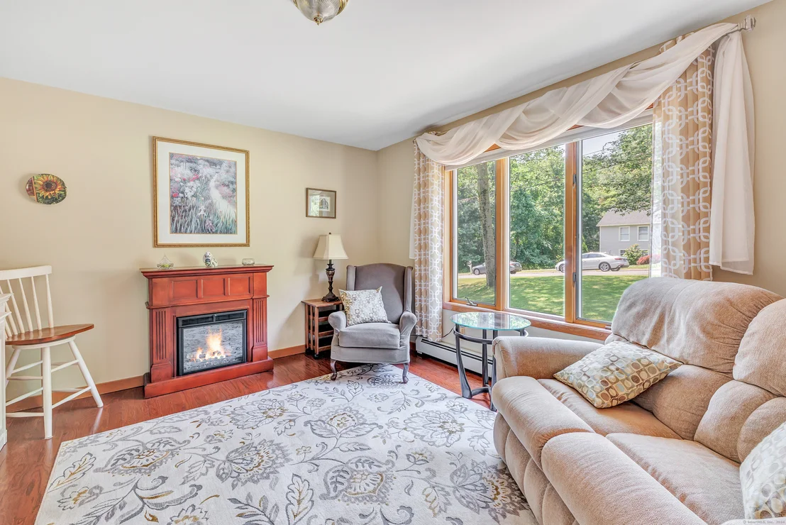 Photo of 26 Rolling Brook Lane