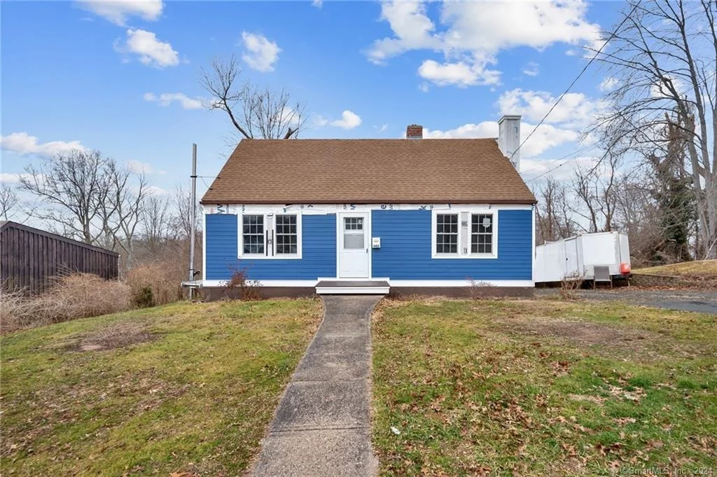 Photo of 402 Long Hill Road