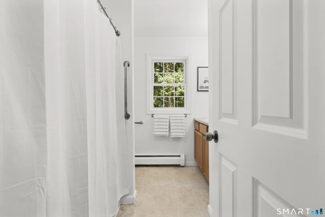 Photo of 264 Trumbull Highway