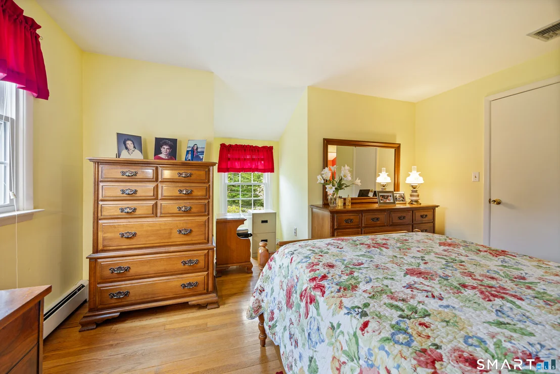 Photo of 230 Wallingford Road