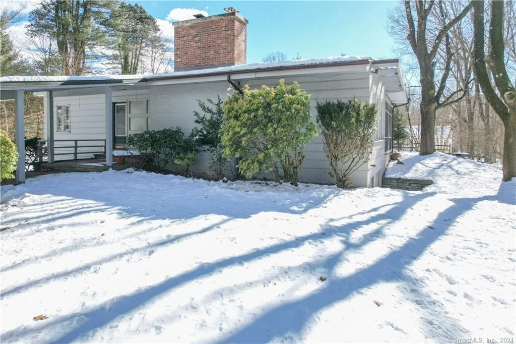 Photo of 1330 Sperry Road