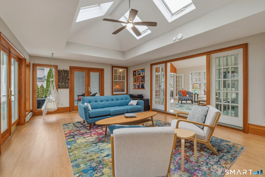 Photo of 365 Maple Avenue