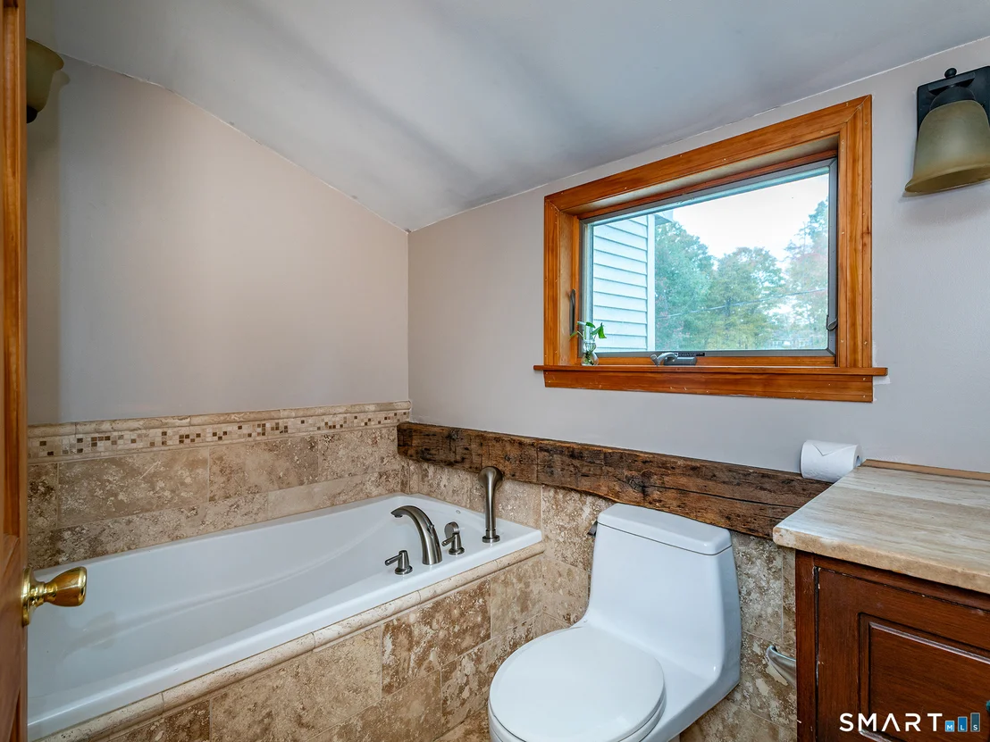 Photo of 28 Curtiss Hill Road
