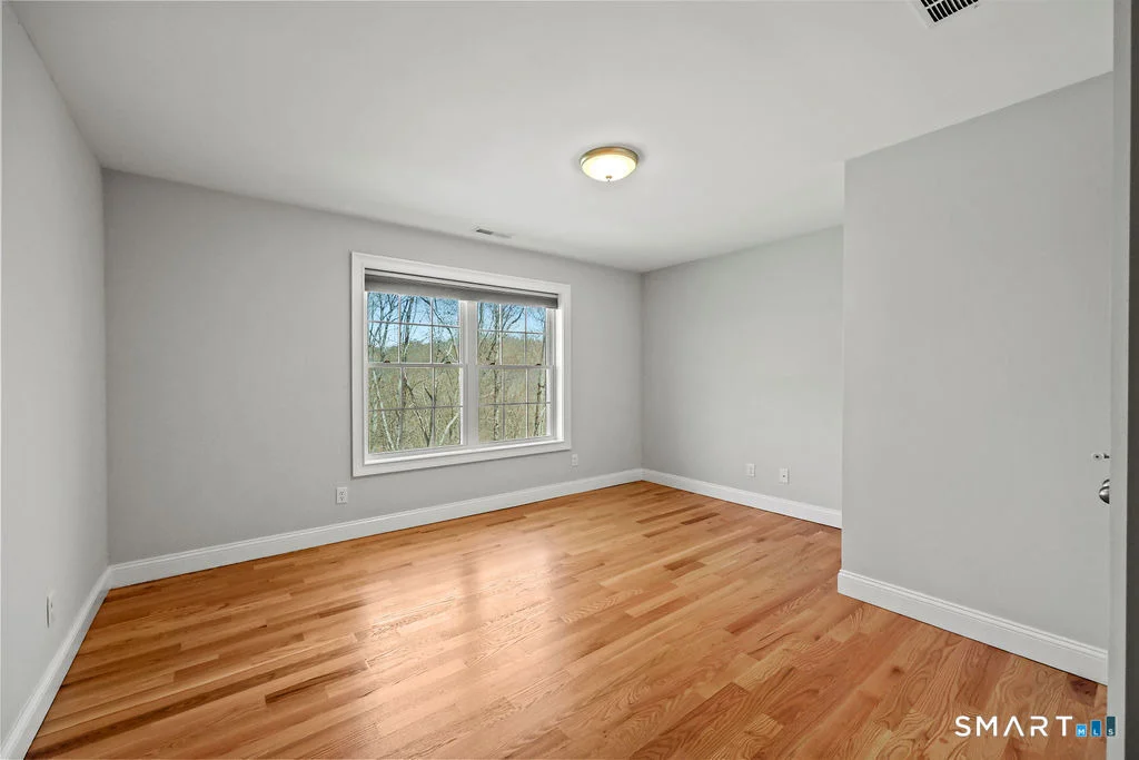 Photo of 359 Hammertown Road