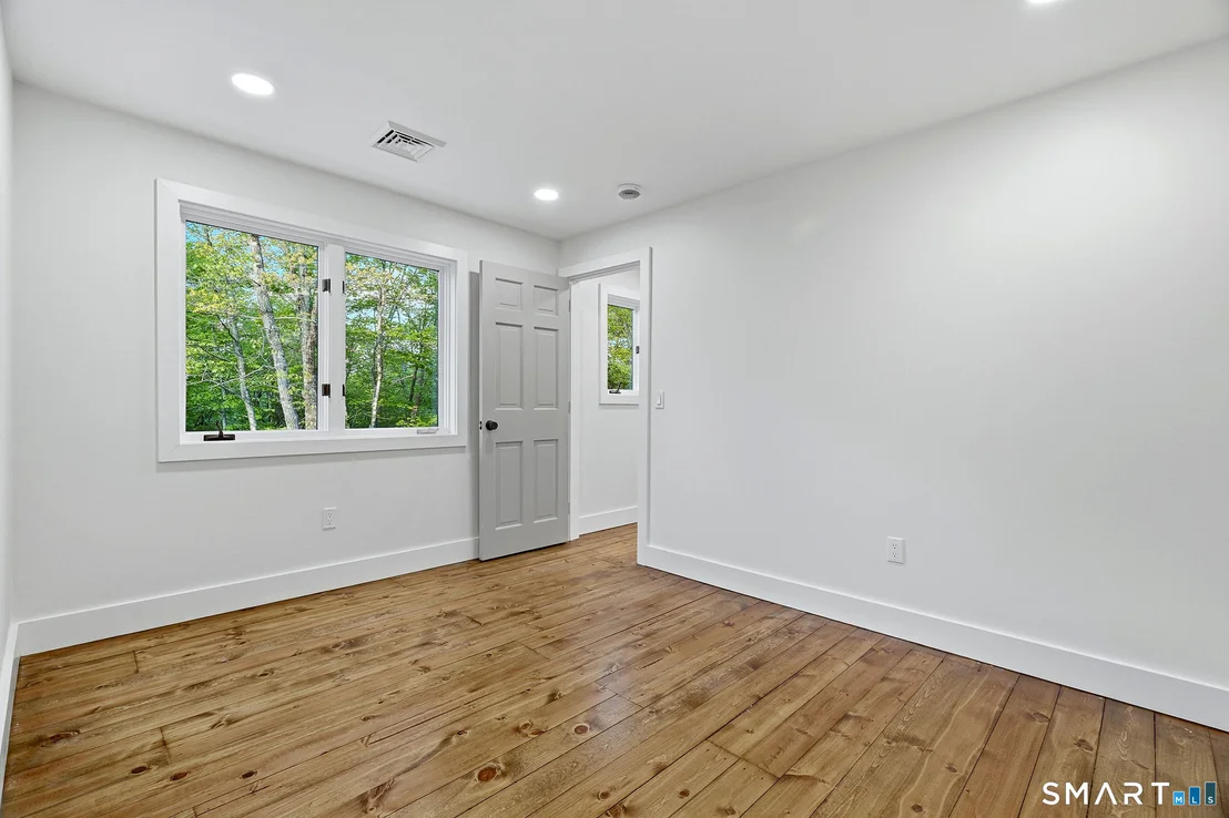 Photo of 136 Goose Hill Road