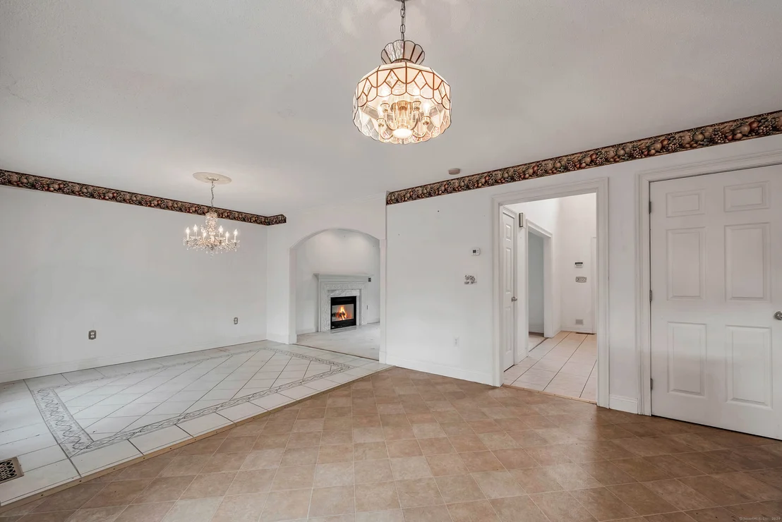 Photo of 60 Spindle Hill Road
