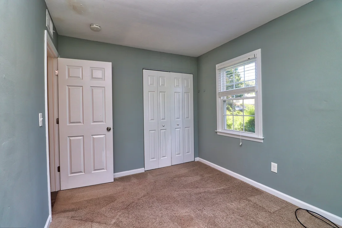 Photo of 10 Fox Run Road