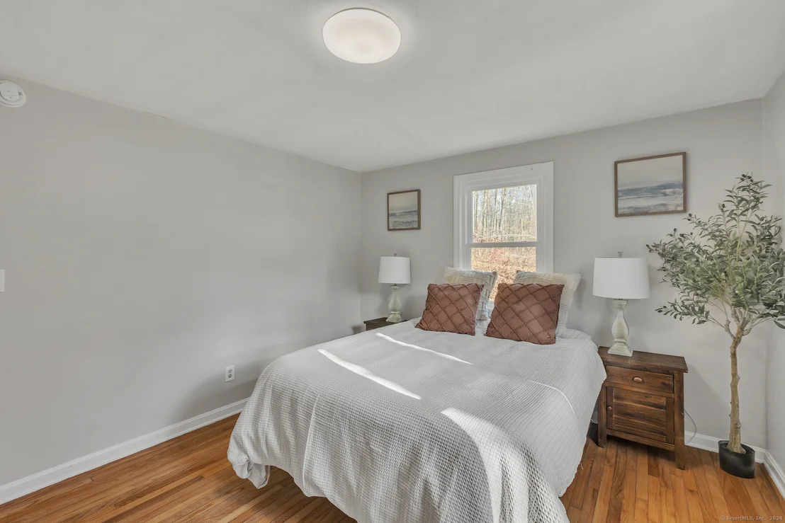 Photo of 243 Chestnut Hill Road