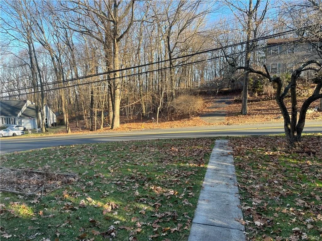 Photo of 1195 Summit Road