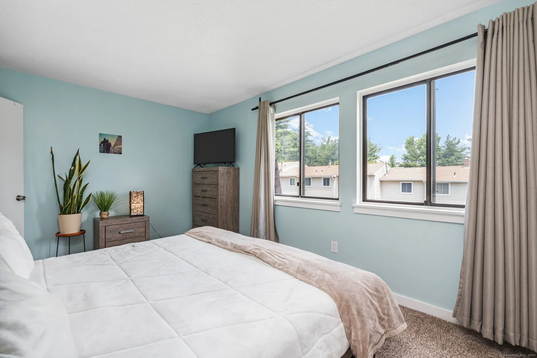 Photo of Unit 44 at 44 Shad Row