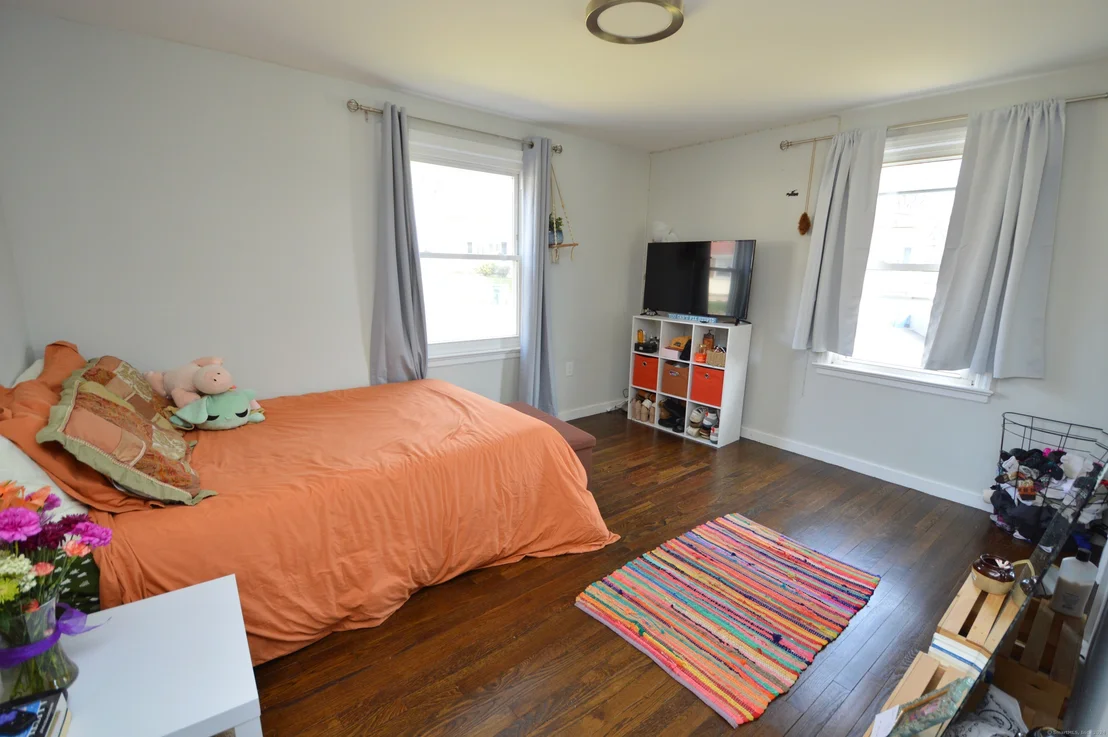 Photo of 50 Quaker Road
