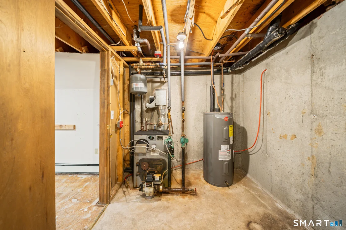 Photo of 231 Crestwood Drive