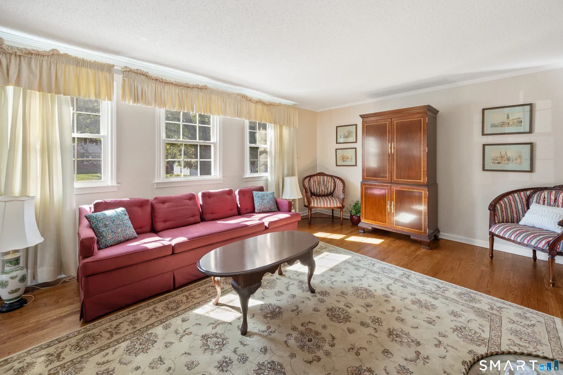 Photo of 450 Cardinal Lane