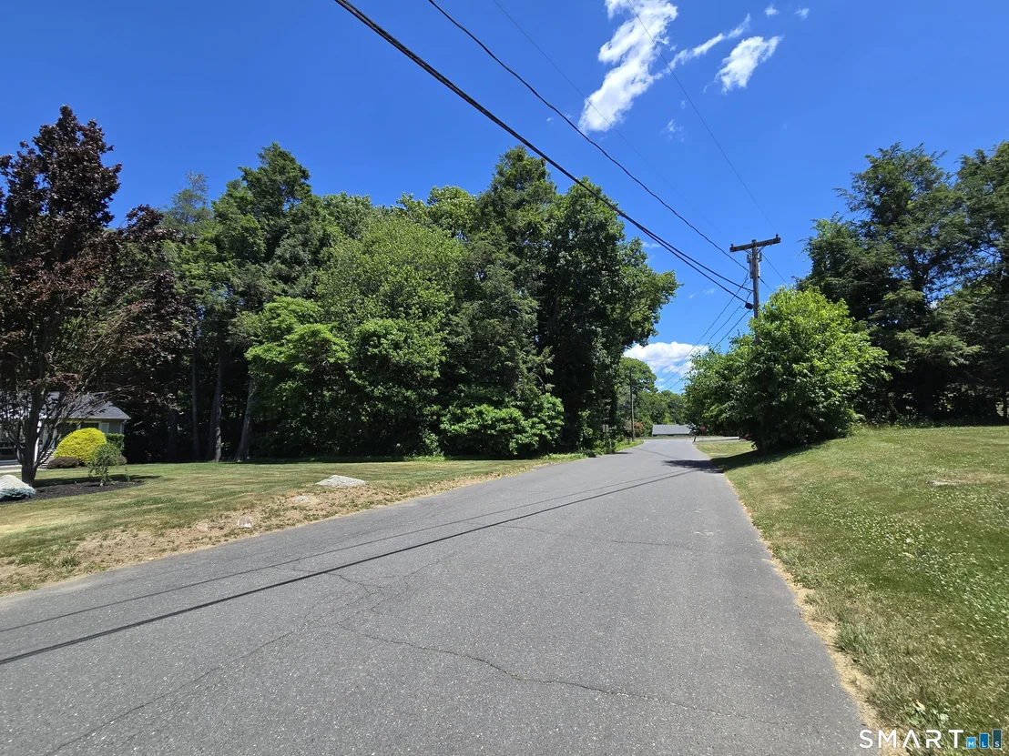 Photo of 21 Pinecrest Drive