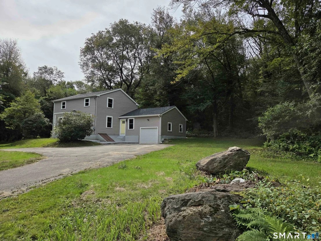 Photo of 552 Route 32