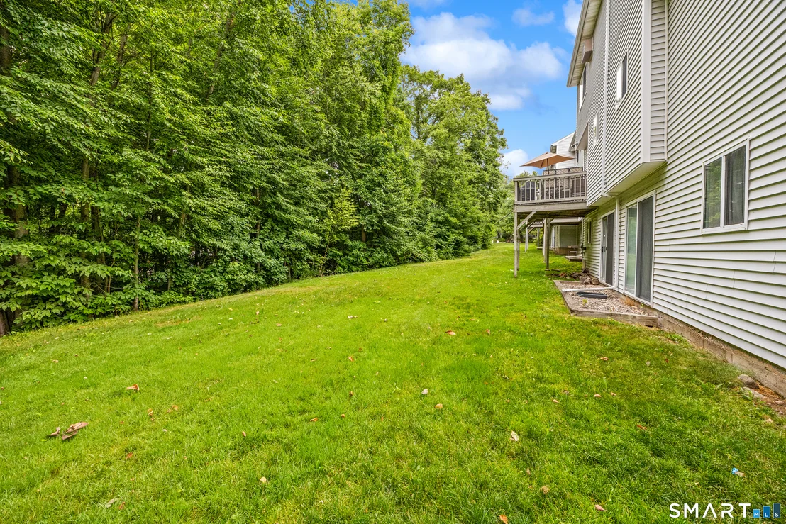 Photo of Unit 41D at 925 Oronoke Road