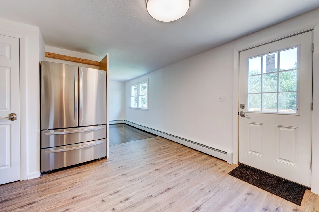 Photo of 586 Charles Street