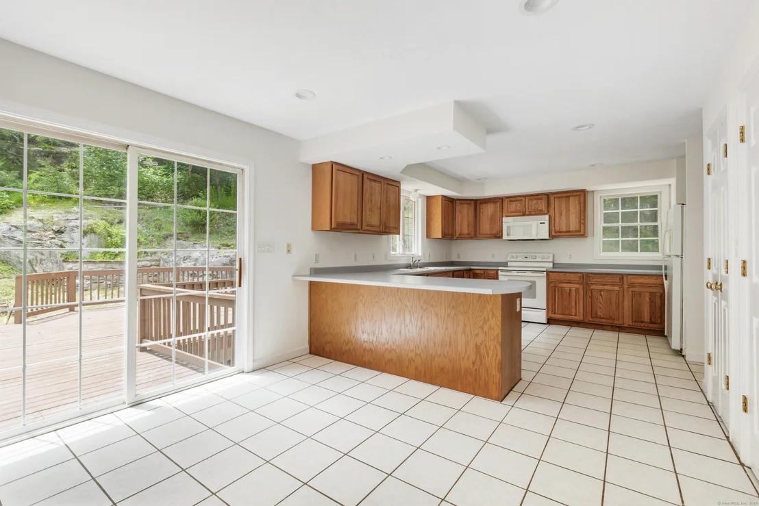 Photo of 341 Quaddick Road