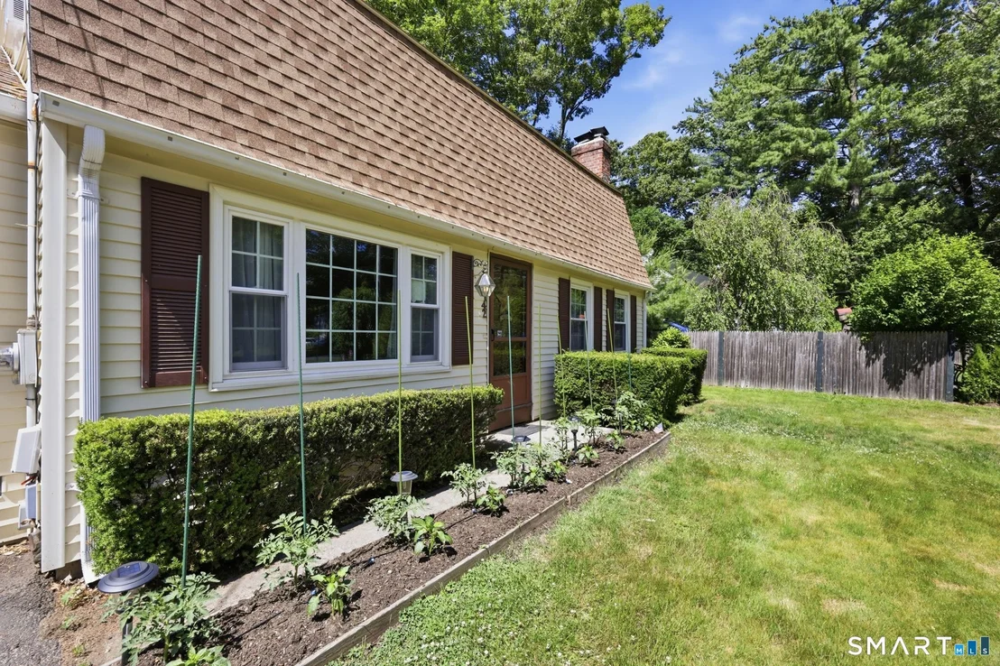 Photo of 142 Jackson Drive