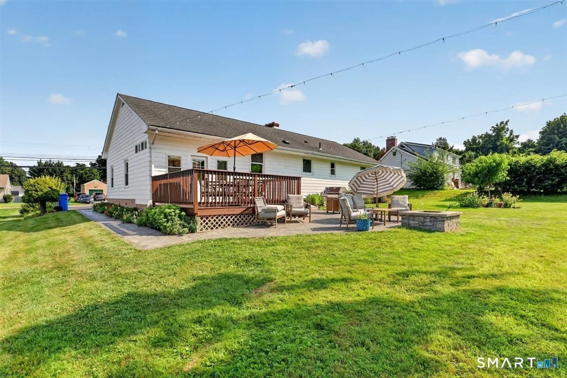 Photo of 366 Hackmatack Street