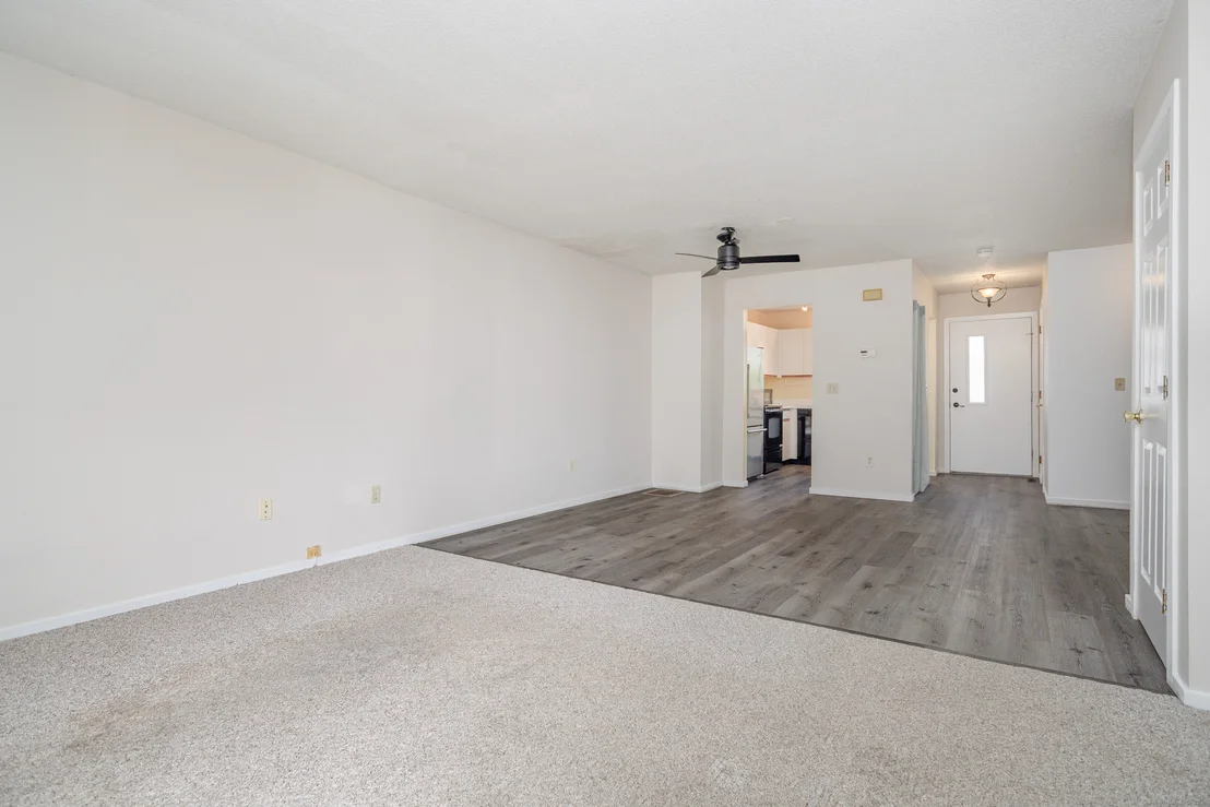 Photo of Unit APT41 at 827 Oronoke Road