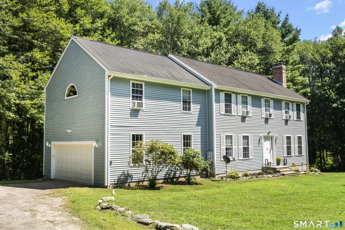 Photo of 264 Trumbull Highway