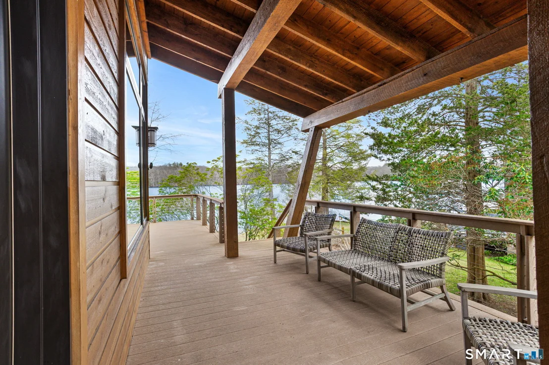 Photo of 152 Lakeside Drive