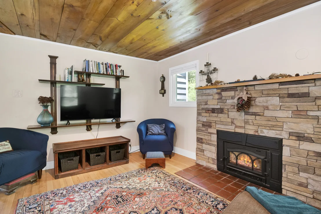 Photo of 59 Lafayette Road