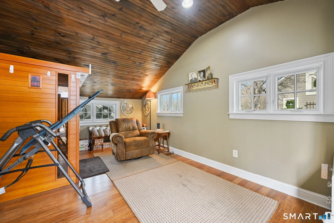 Photo of 6 Hoyt Road