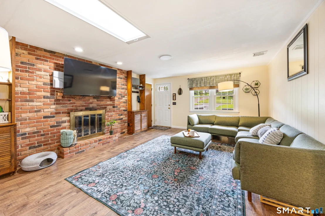 Photo of 45 Montowese Trail