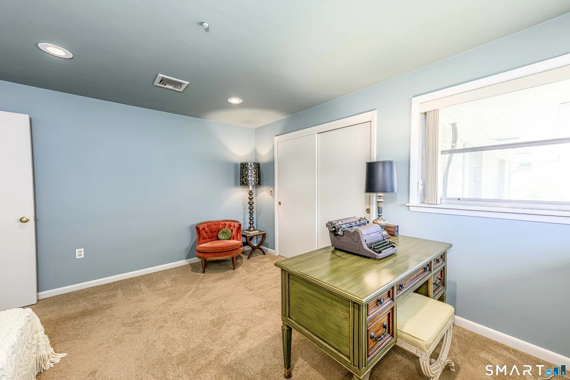 Photo of 821 Townsend Avenue