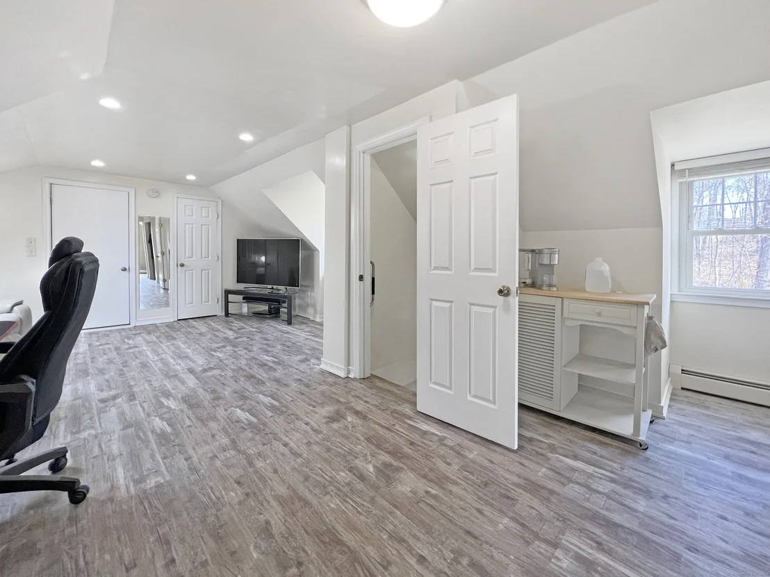 Photo of 625 Maple Hill Road