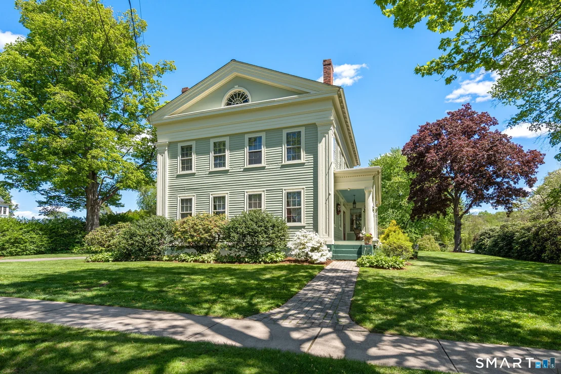 Photo of 52 Main Street