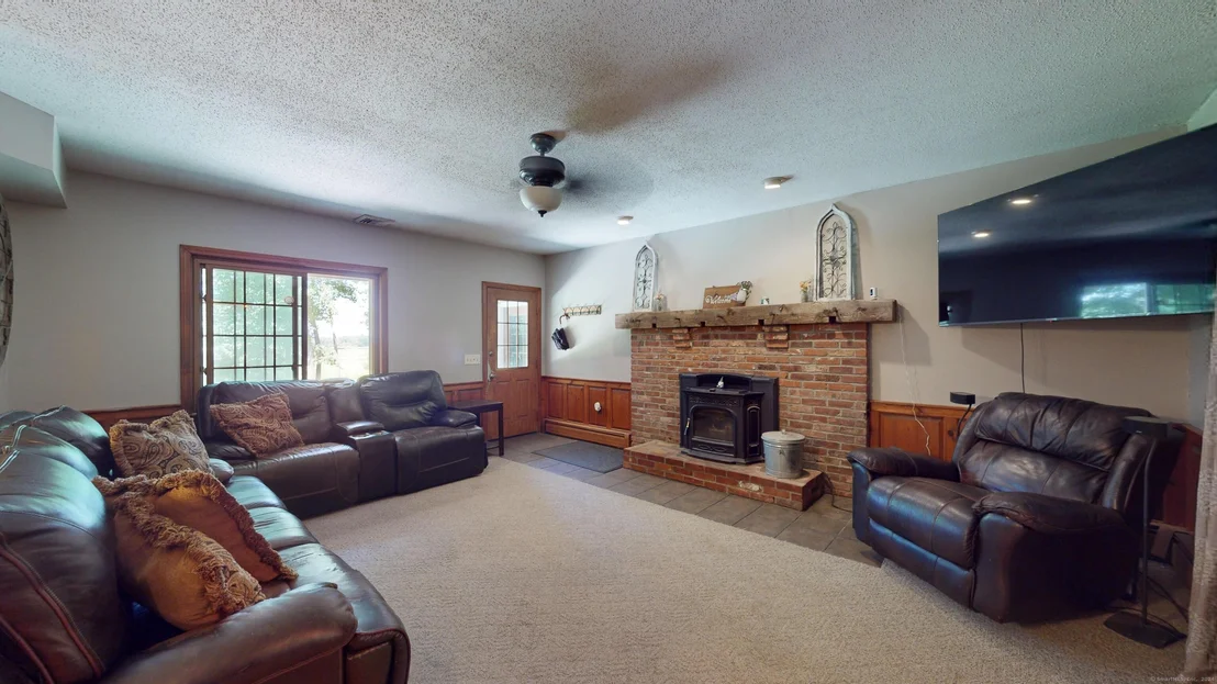 Photo of 3295 Mountain Road
