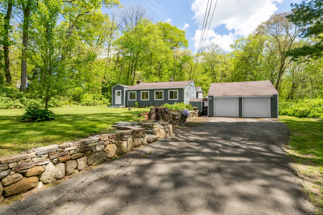 Photo of 59 Lafayette Road