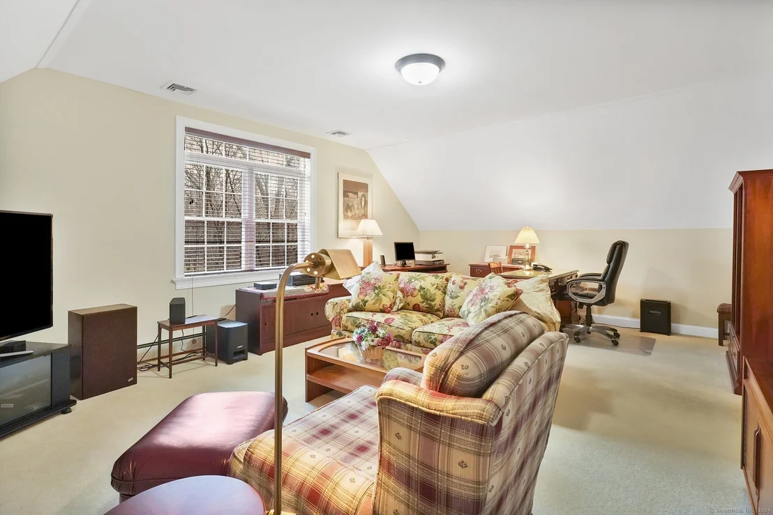 Photo of 60 Fox Ridge Lane