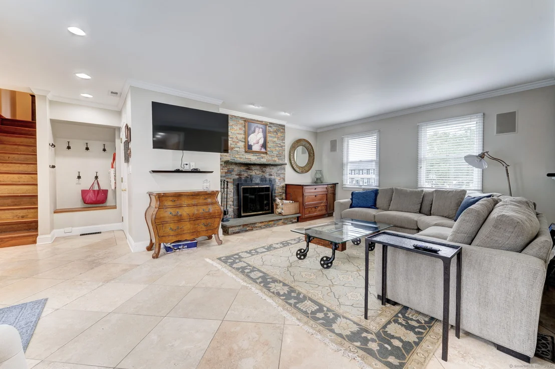 Photo of 6 Rolling Meadow Drive