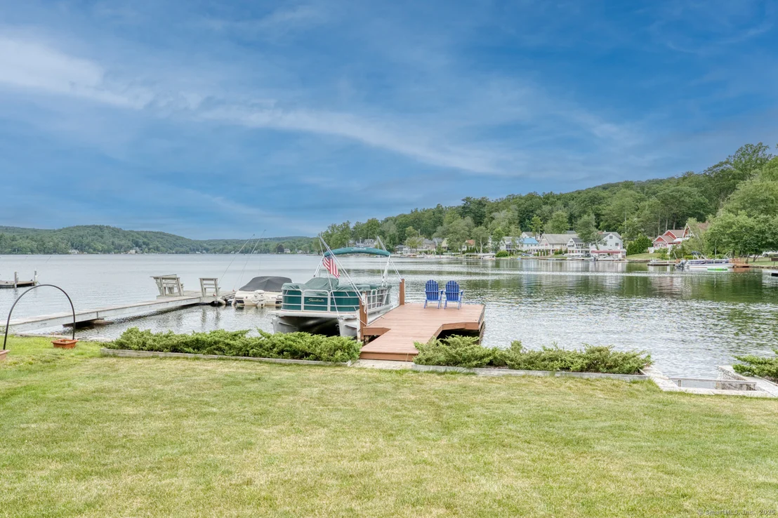 Photo of 722 Lake Drive