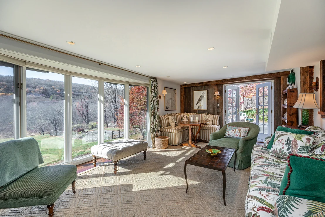 Photo of 409 Nettleton Hollow Road