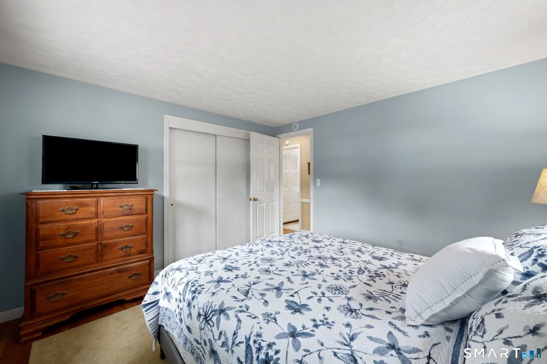 Photo of 25 Litchfield Drive