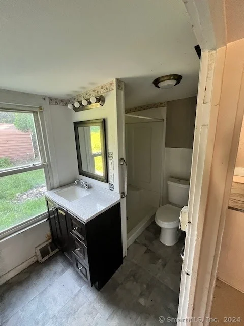 Photo of 294 Maple Avenue