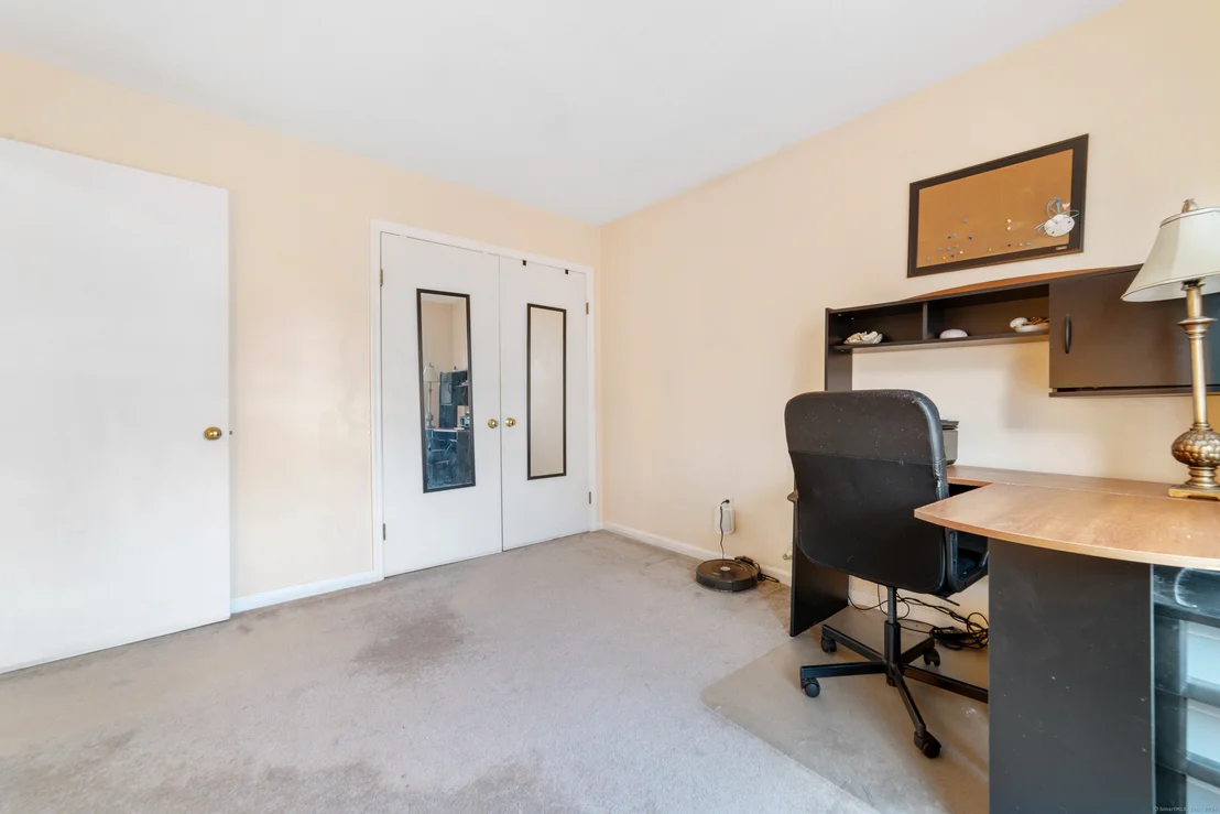 Photo of Unit APT68 at 19 Taft Point